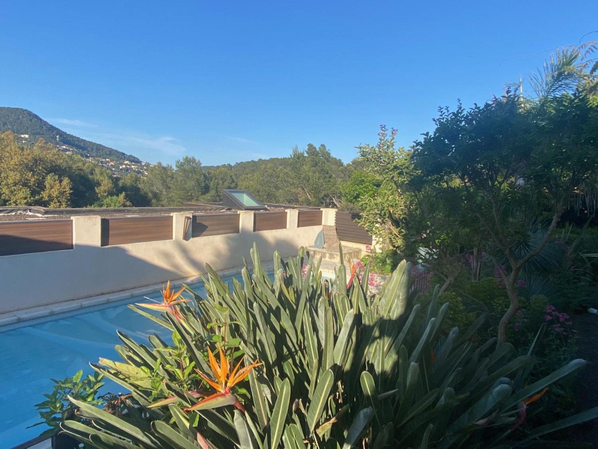 Joli Rez-De-Villa 80 M2 Proche Mer Carqueiranne Bagian luar foto